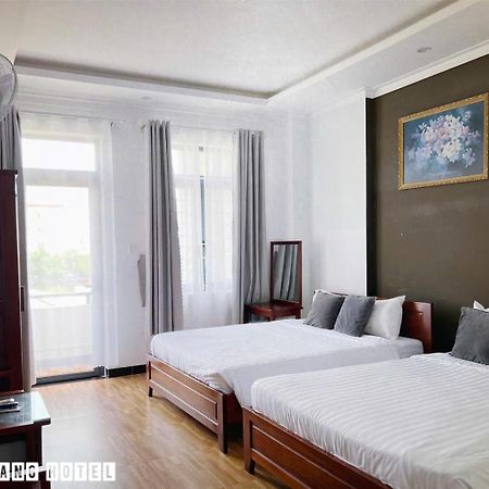 فندق Khach San Minh Quang فان رانغ المظهر الخارجي الصورة